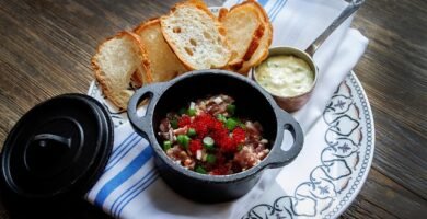 Cómo Servir el Jamón Ibérico Loncheado: Temperatura, Pr